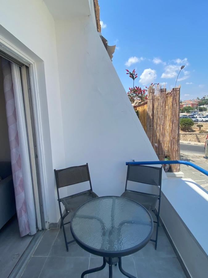 1-Bedroom Duplex 100M By The Sea Limassol Luaran gambar